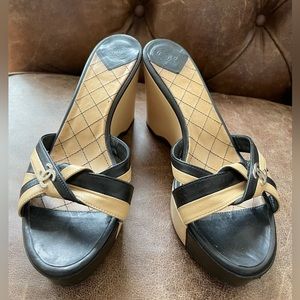 Vintage CHANEL wedges nude and black SIZE 39